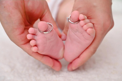 句容7个月孕妇肚子疼